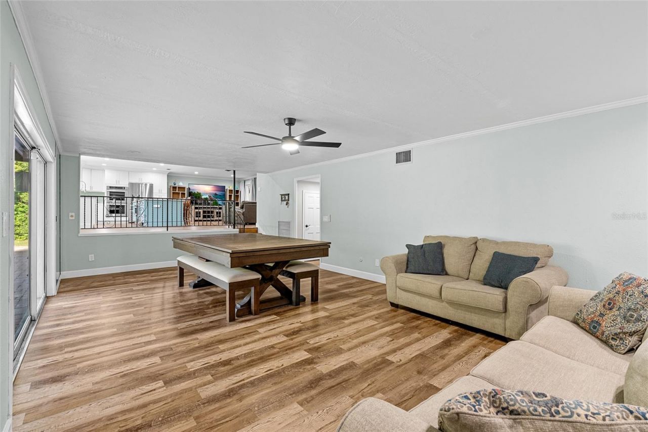 13355 Park Boulevard, Seminole, FL 33776 Photo