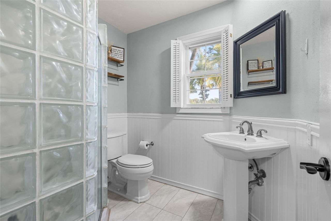 13355 Park Boulevard, Seminole, FL 33776 Photo