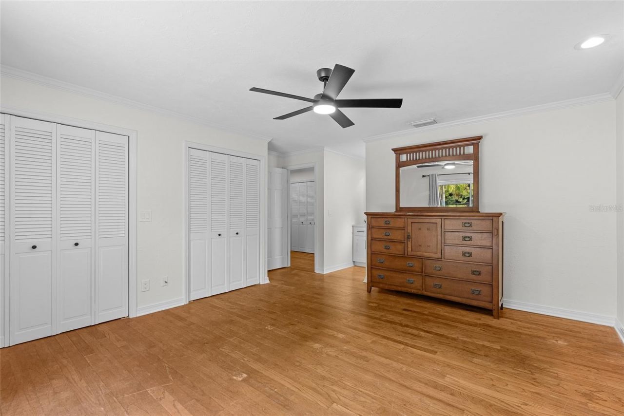 13355 Park Boulevard, Seminole, FL 33776 Photo