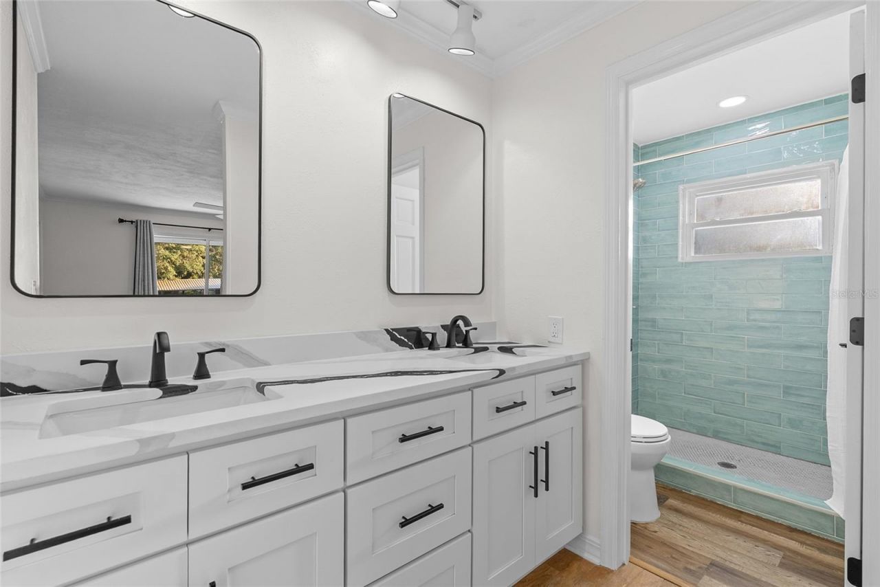 13355 Park Boulevard, Seminole, FL 33776 Photo