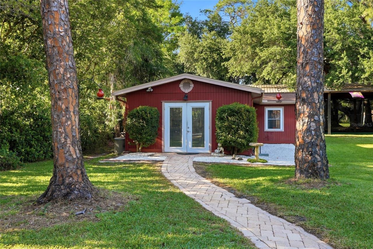 13355 Park Boulevard, Seminole, FL 33776 Photo