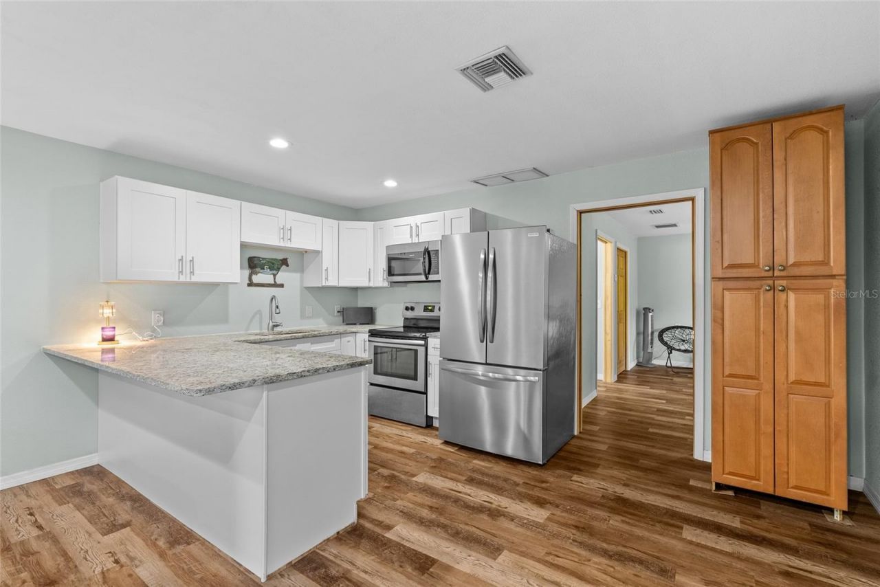 13355 Park Boulevard, Seminole, FL 33776 Photo