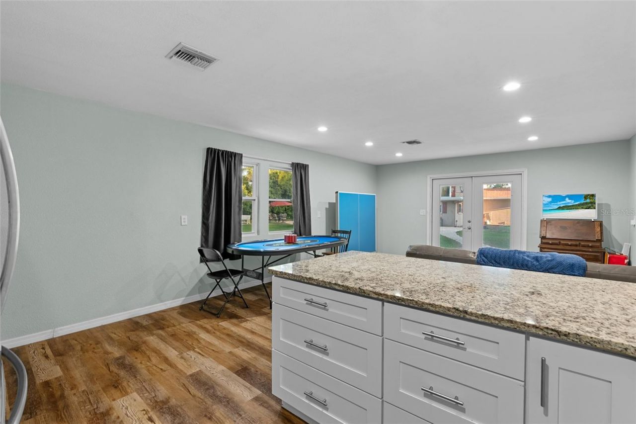 13355 Park Boulevard, Seminole, FL 33776 Photo