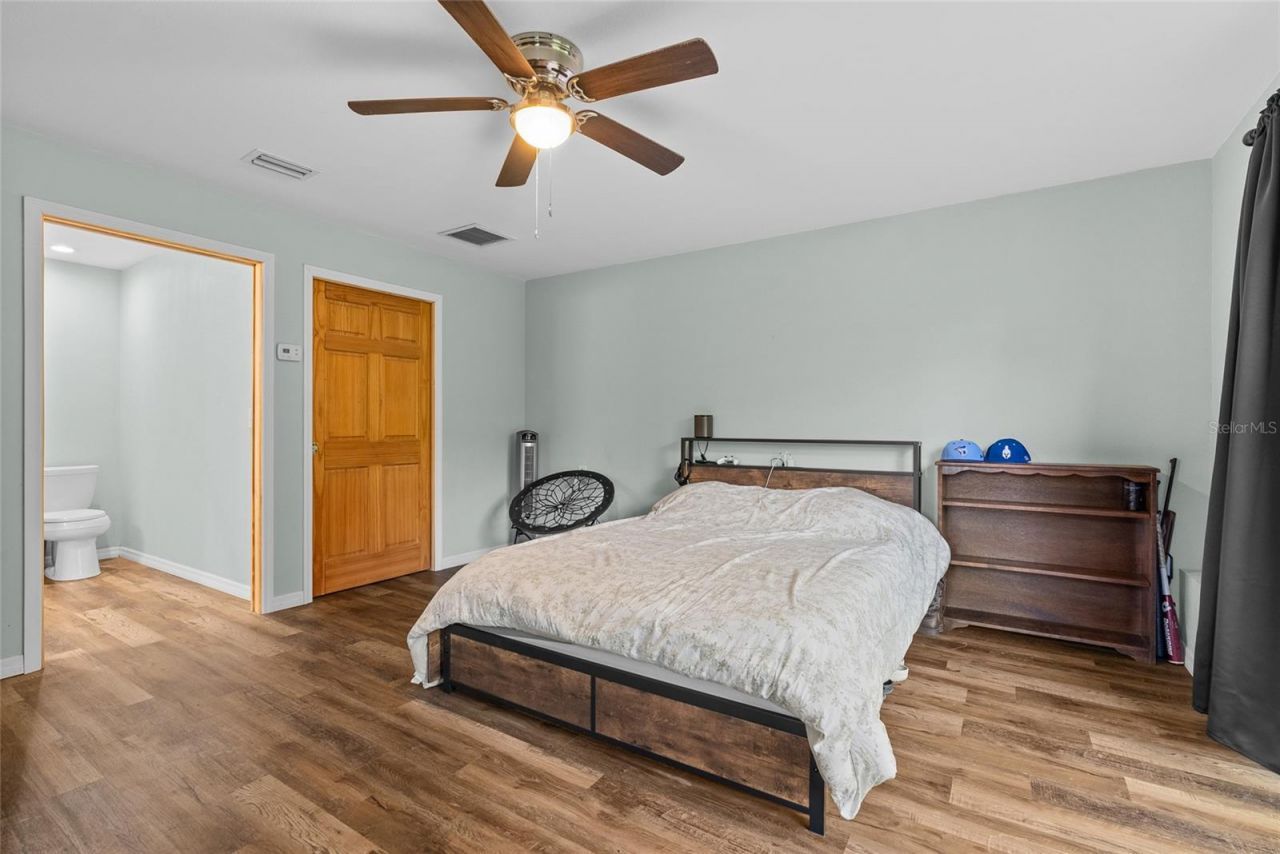 13355 Park Boulevard, Seminole, FL 33776 Photo