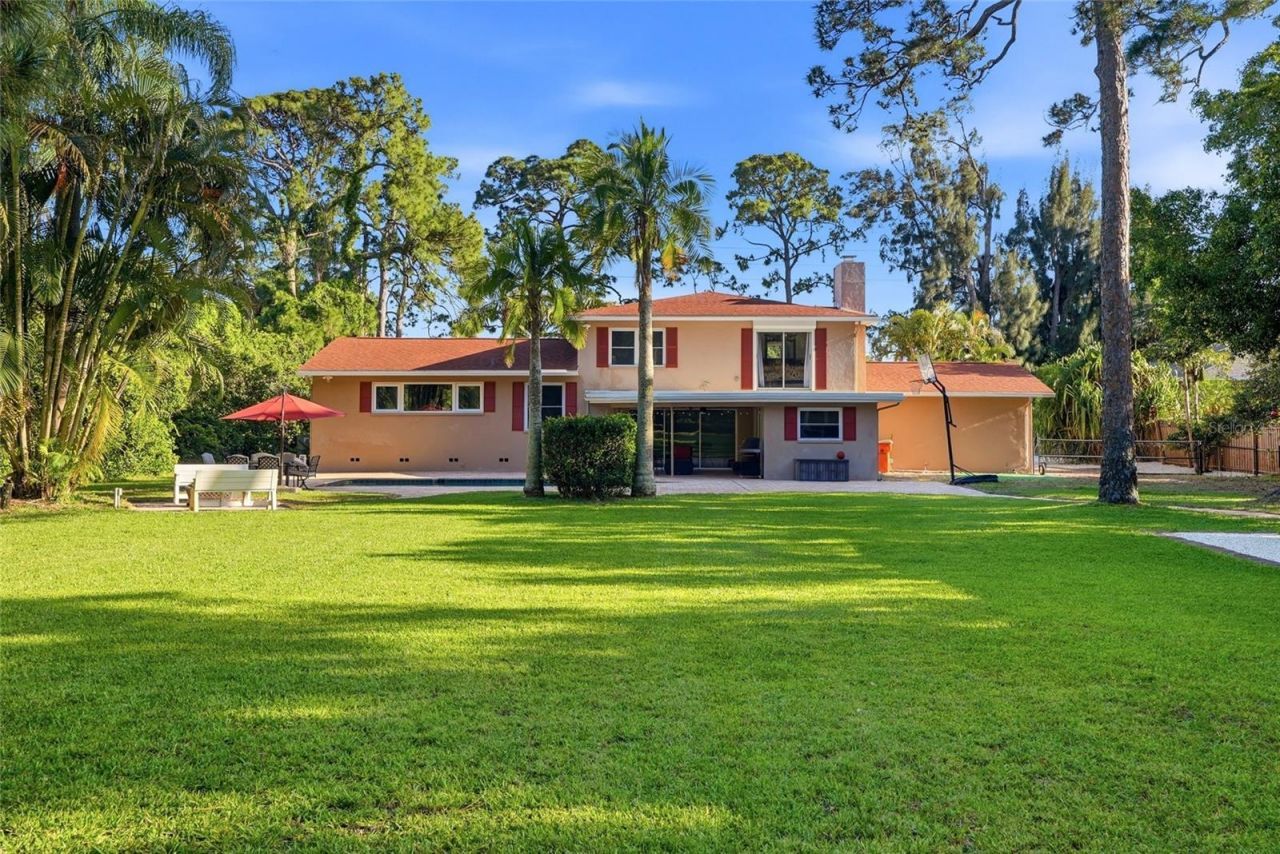 13355 Park Boulevard, Seminole, FL 33776 Photo