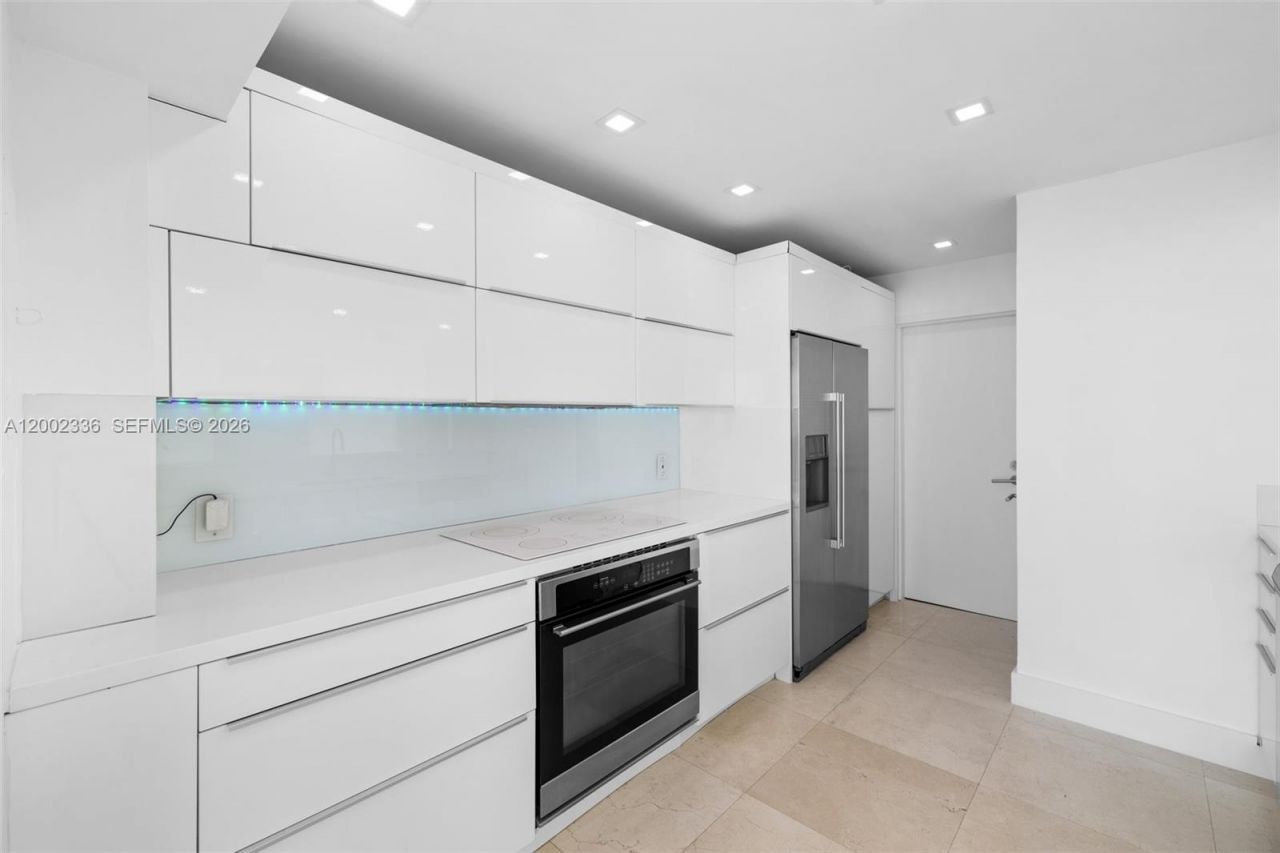 1420 Brickell Bay Dr, Unit 1001A, Miami, FL 33131 Photo