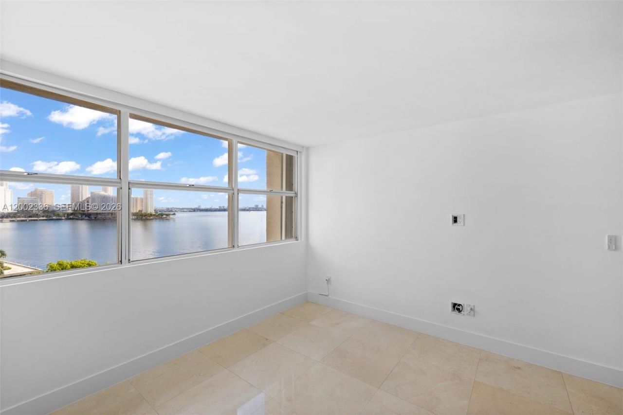 1420 Brickell Bay Dr, Unit 1001A, Miami, FL 33131 Photo