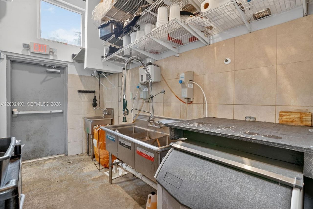 Restaurant For Sale Near Midtown/ Design District, Miami, FL 33137 Photo