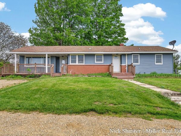 5375 Lansing Road, Charlotte, MI 48813