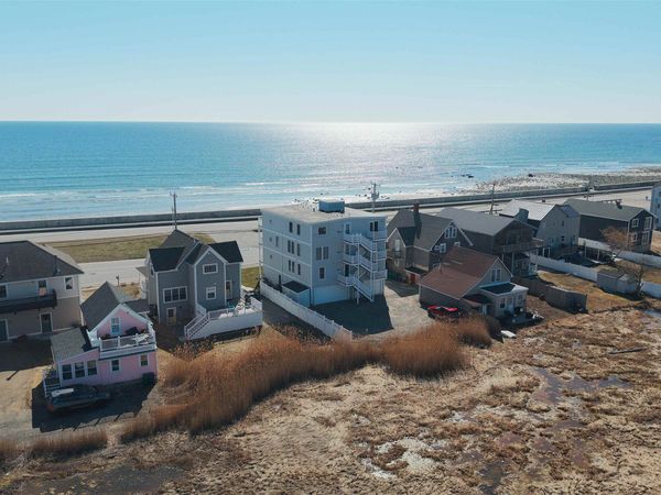 605 Ocean Boulevard, Unit 1, Hampton, NH 03842