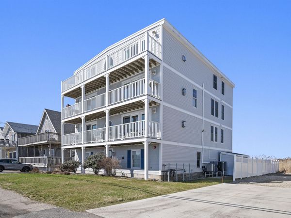 605 Ocean Boulevard, Unit 1, Hampton, NH 03842