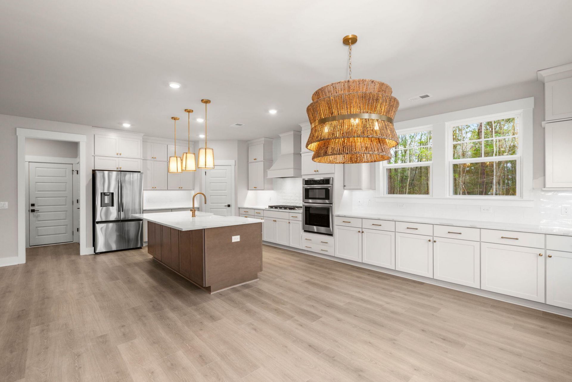 1289 Hamlin Road Photo 25