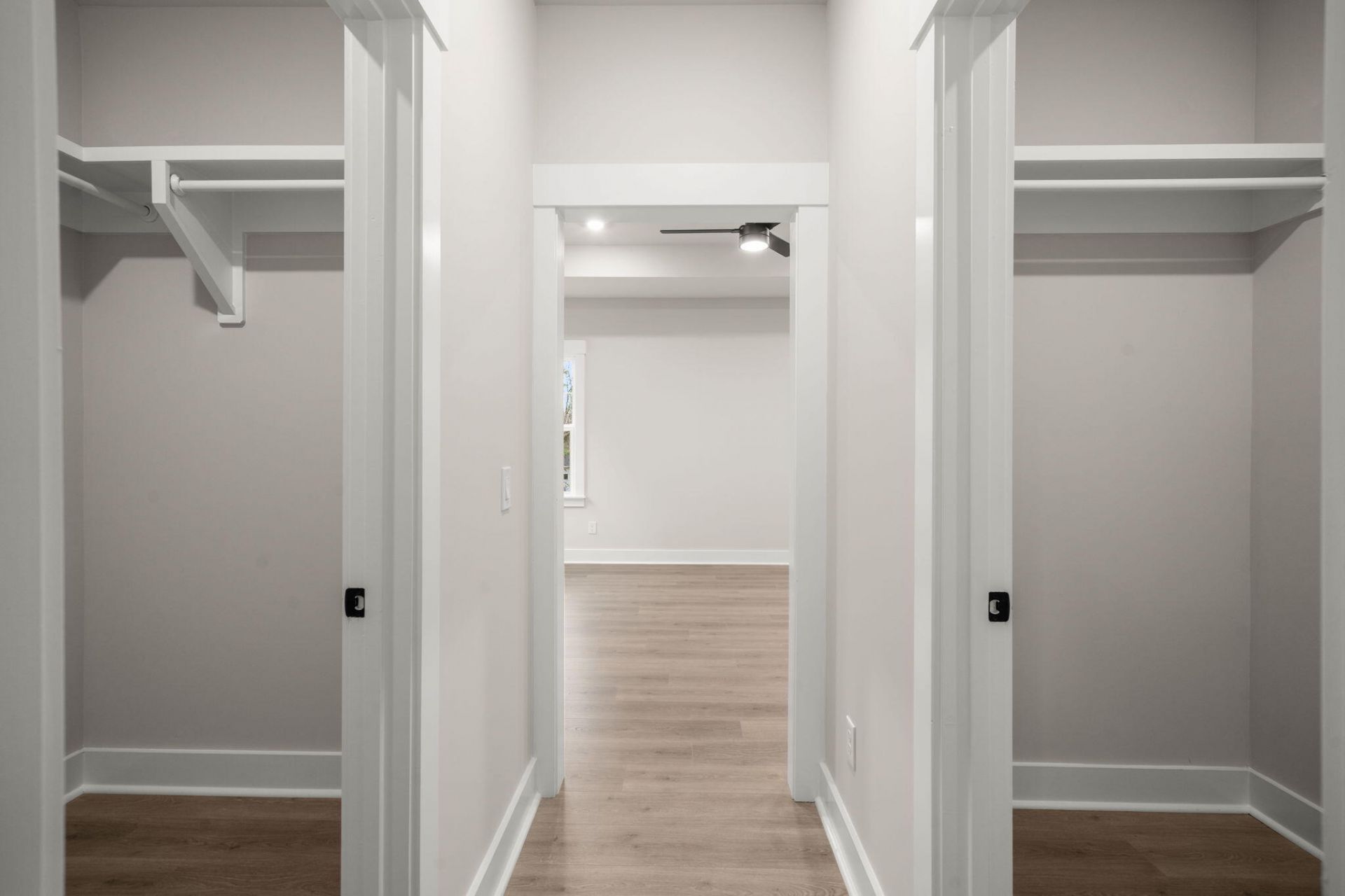 1289 Hamlin Road Photo 35