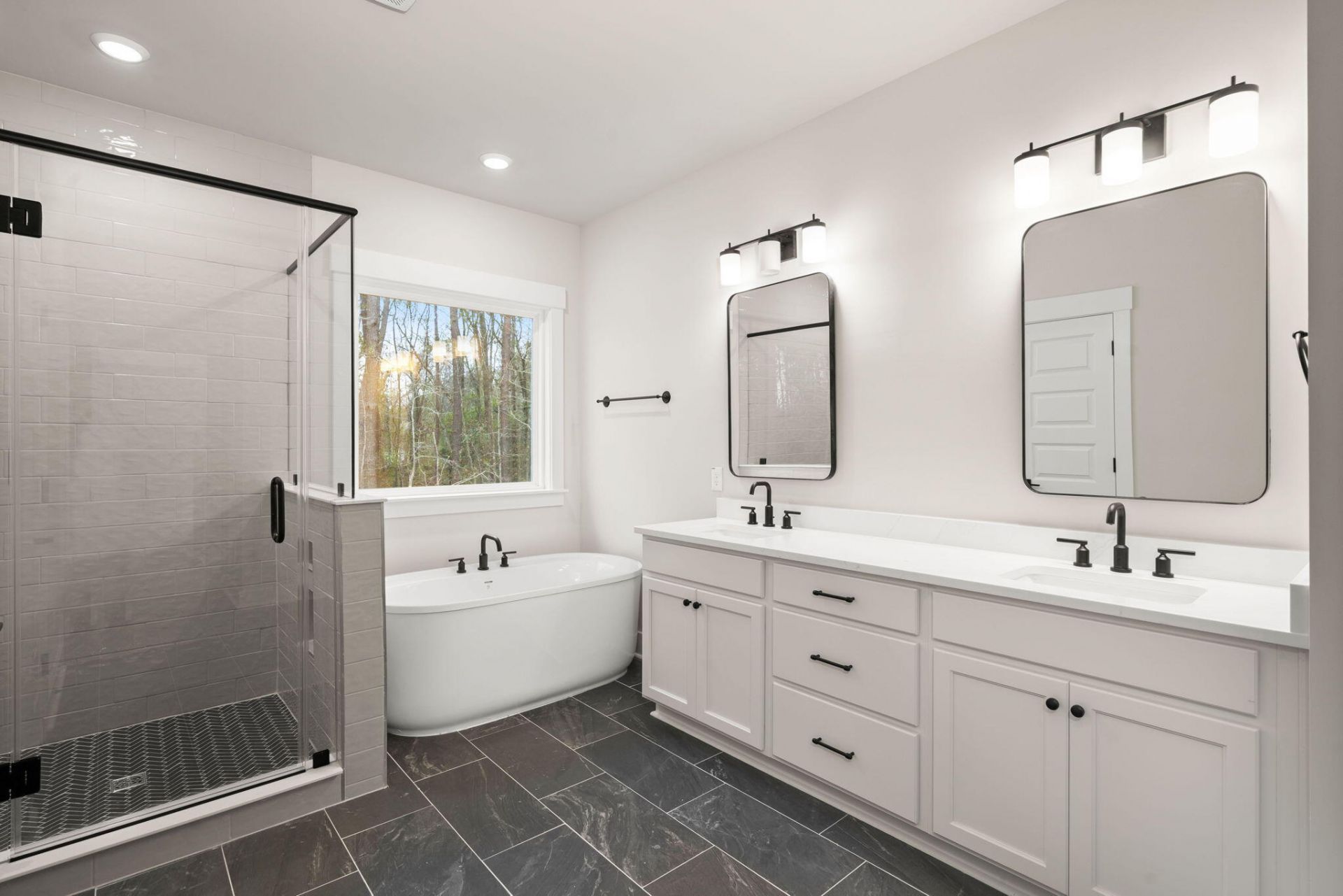 1289 Hamlin Road Photo 38