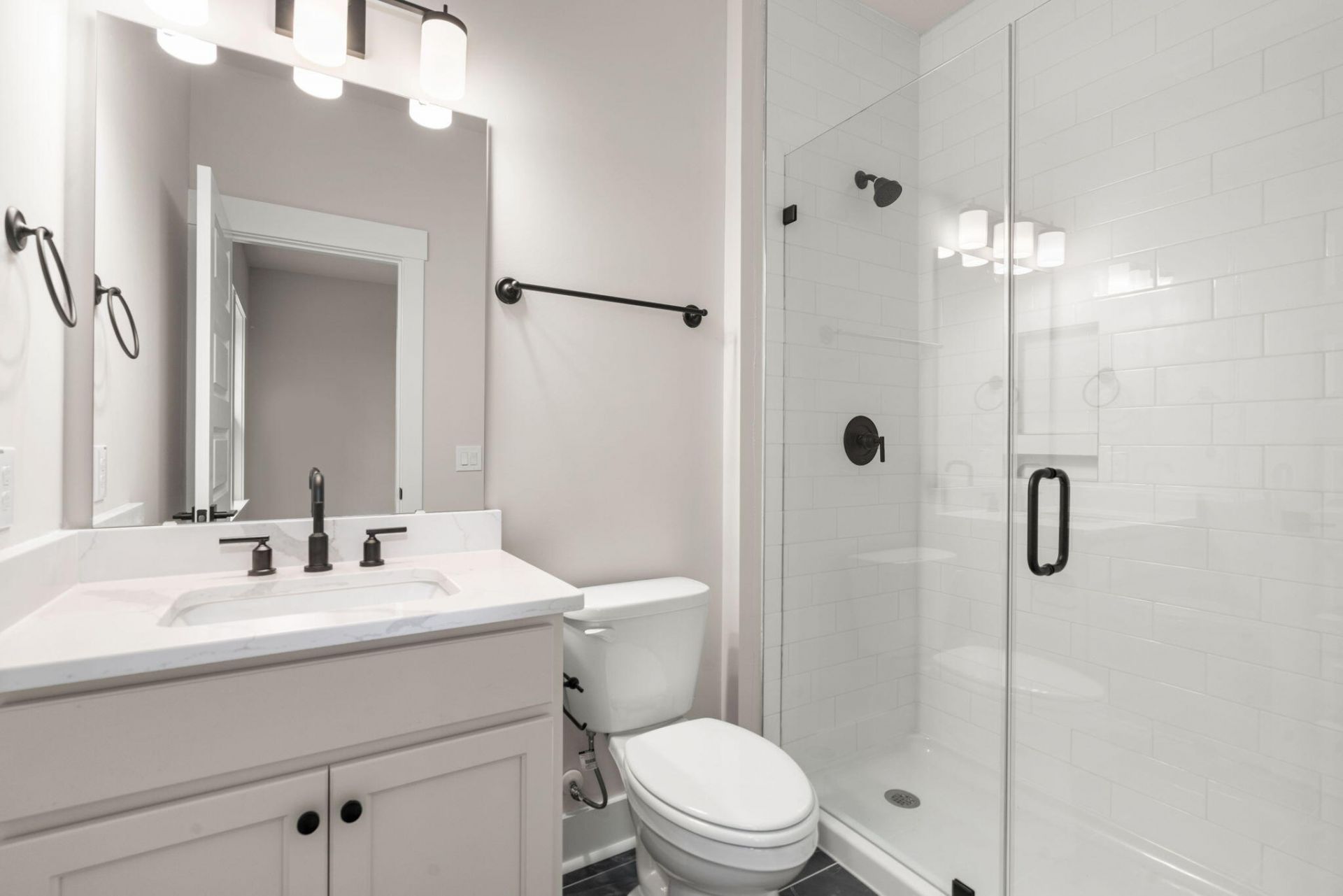 1289 Hamlin Road Photo 44