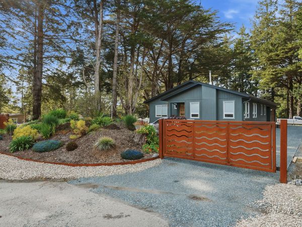 88879 Highway 42 S, Bandon, OR 97411