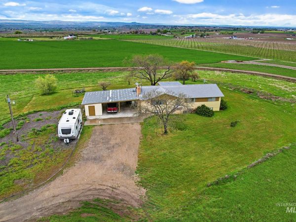 18081 Varmint Caller Ln, Wilder, ID 83676