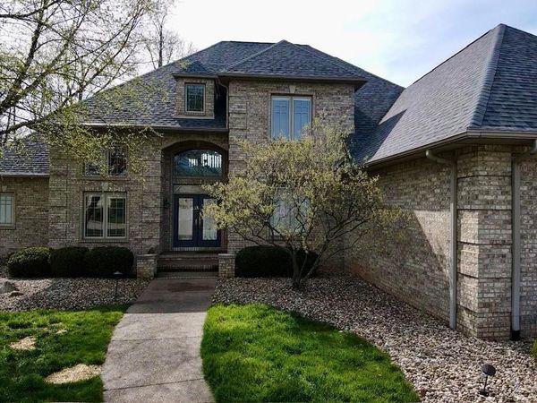 282 Camelot Lane, Ontario, OH 44903