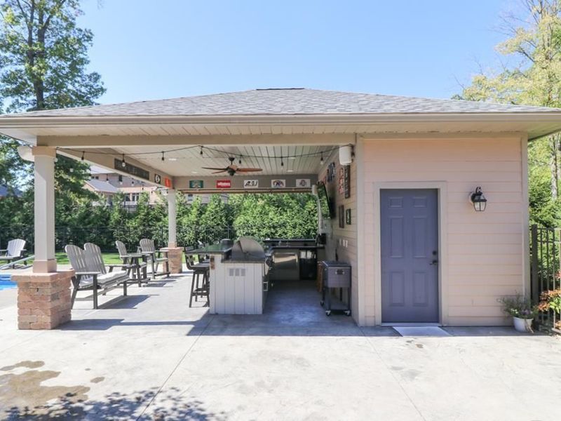 282 Camelot Lane, Ontario, OH 44903 Photo 17