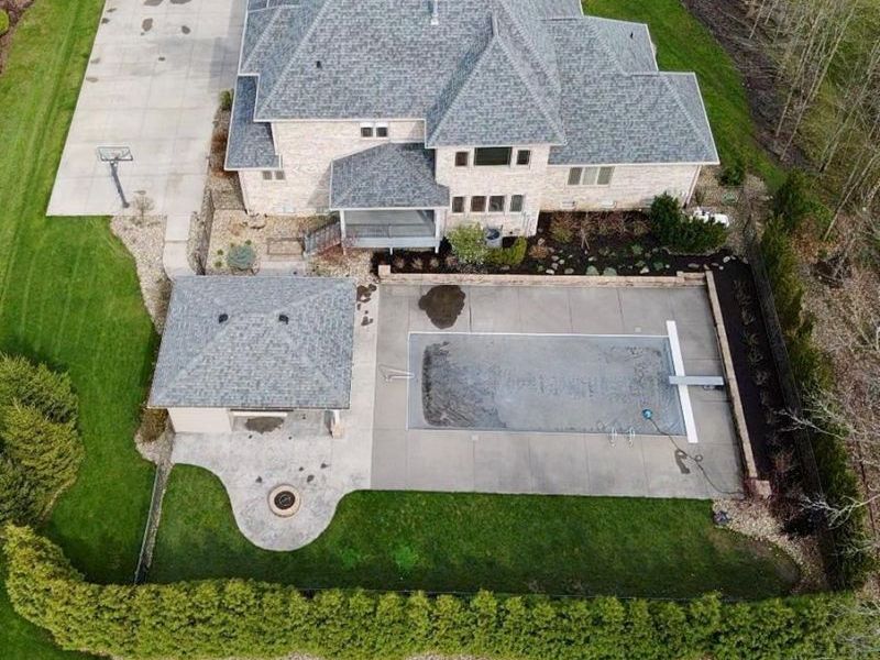 282 Camelot Lane, Ontario, OH 44903 Photo 2