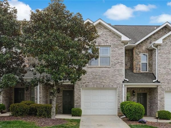 33 Four Farms Circle , Greensboro, NC 27410