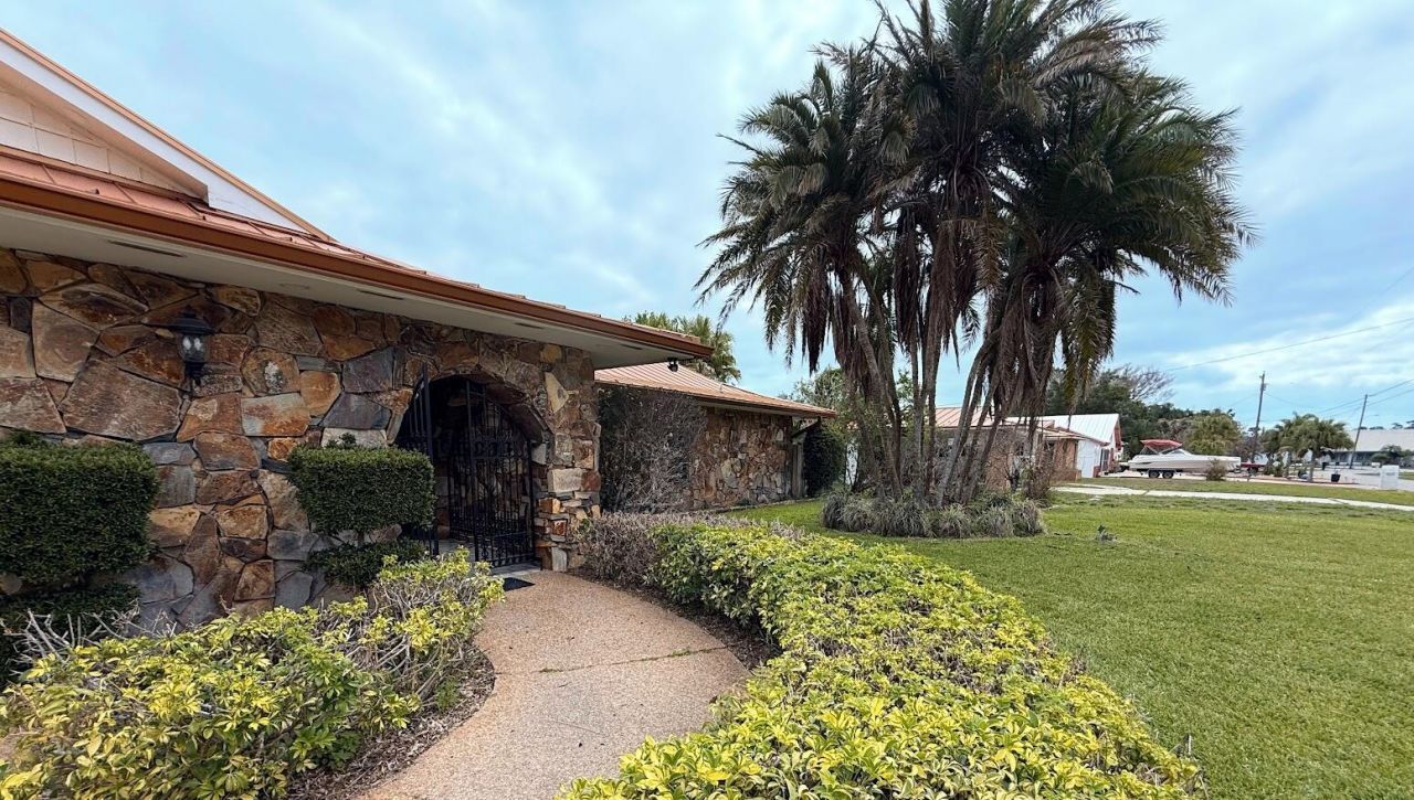 465 SE Naranja Avenue, Port Saint Lucie, FL 34983 Photo