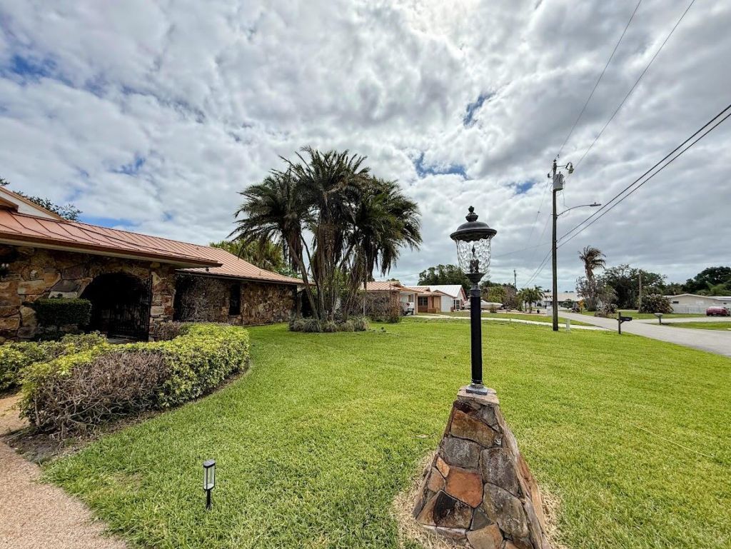 465 SE Naranja Avenue, Port Saint Lucie, FL 34983 Photo