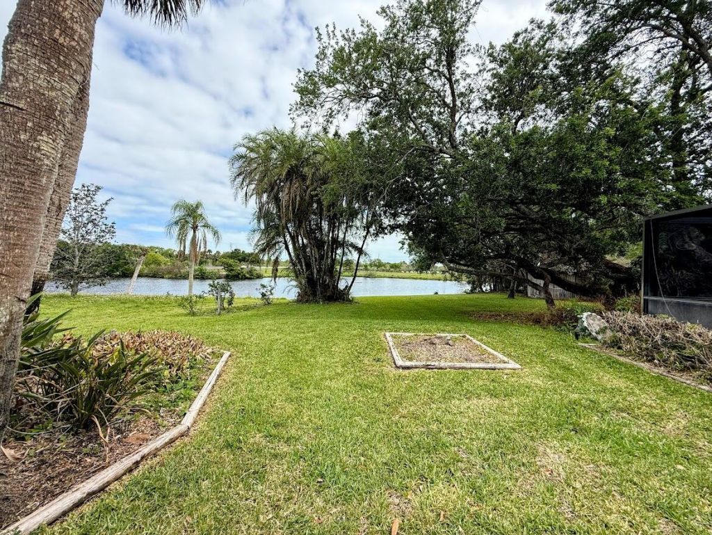 465 SE Naranja Avenue, Port Saint Lucie, FL 34983 Photo