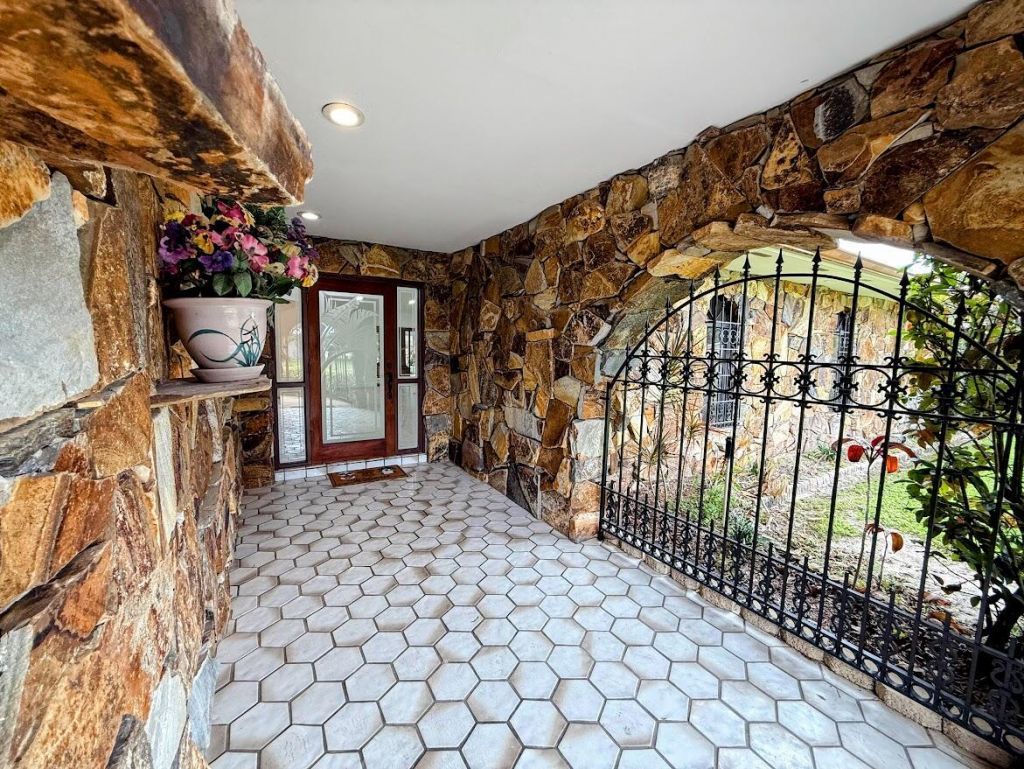 465 SE Naranja Avenue, Port Saint Lucie, FL 34983 Photo