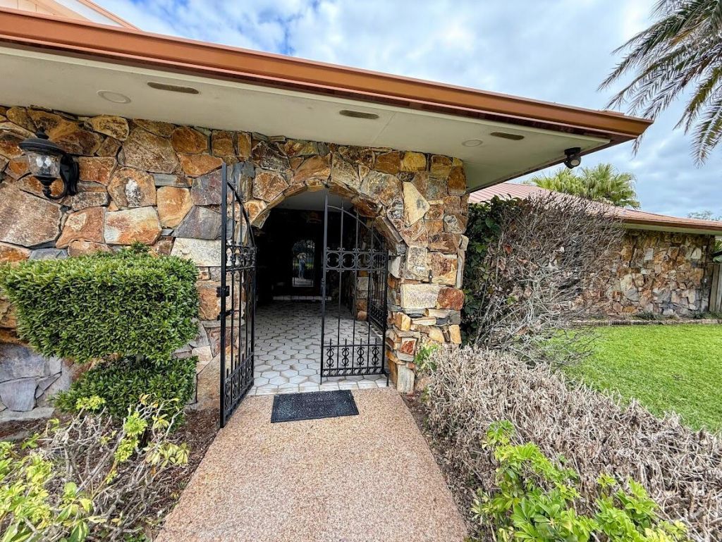 465 SE Naranja Avenue, Port Saint Lucie, FL 34983 Photo