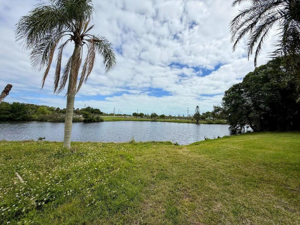 465 SE Naranja Avenue, Port Saint Lucie, FL 34983 Photo