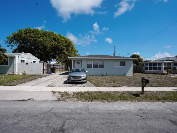 1418 S H Street, Lake Worth Beach, FL 33460