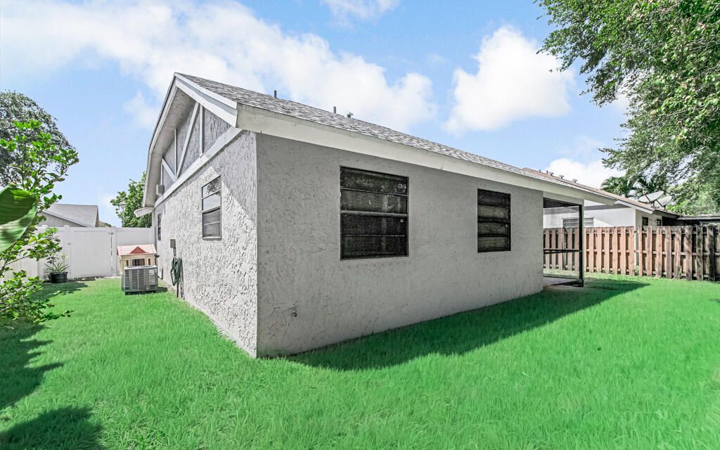 23428 Country Club Drive E, Boca Raton, FL 33428 Photo