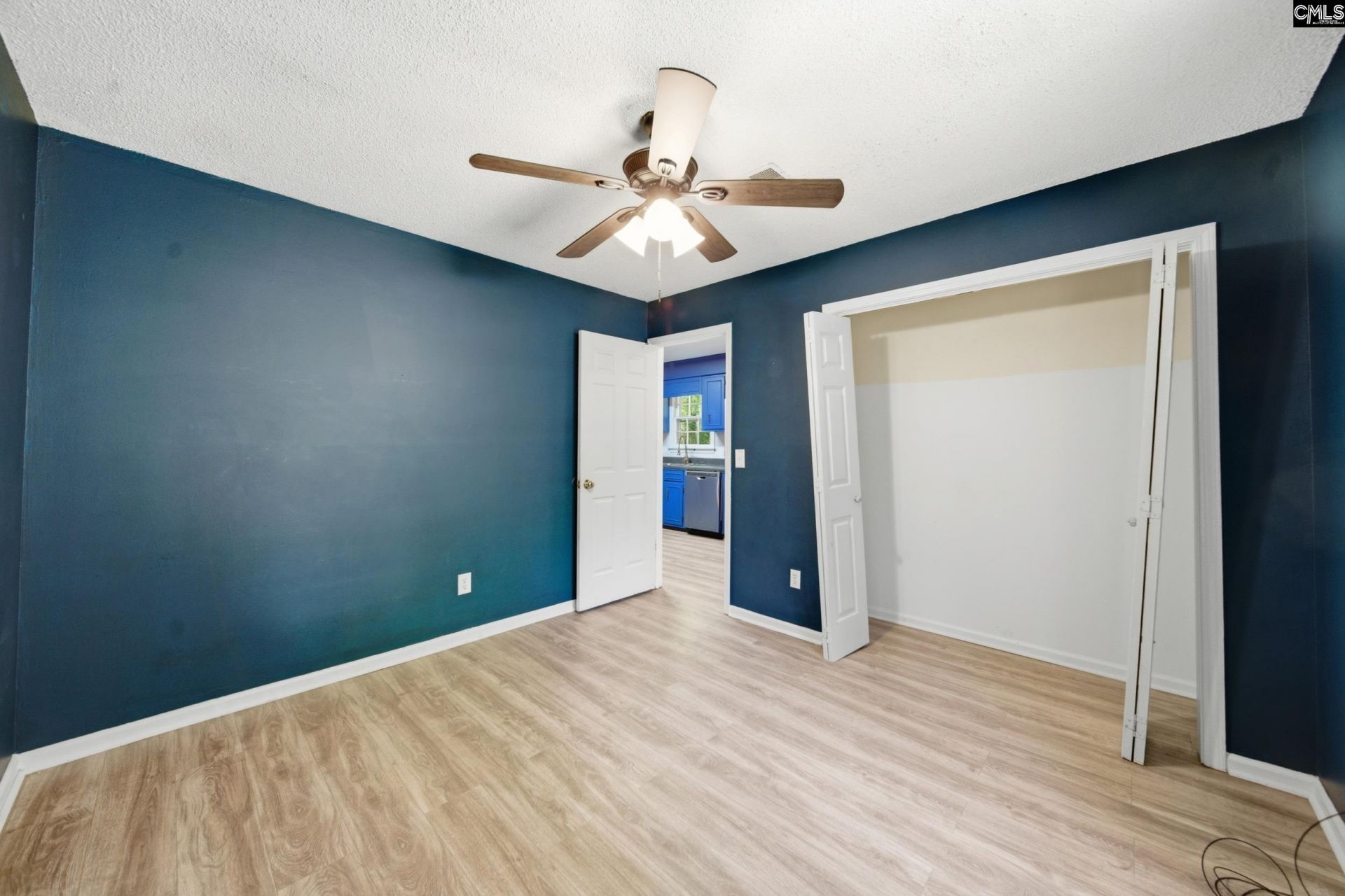 164 Thames Valley Court Photo 10