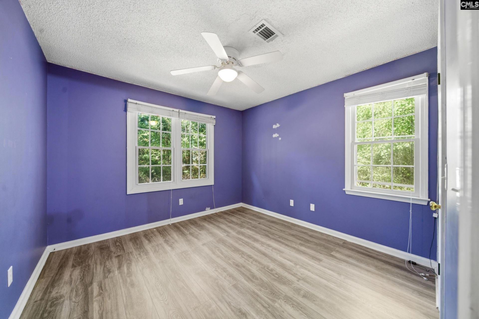 164 Thames Valley Court Photo 13