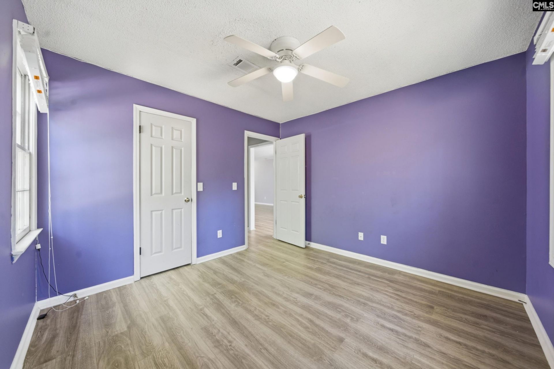 164 Thames Valley Court Photo 14