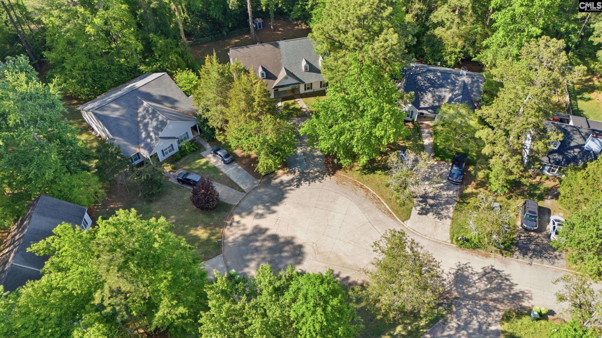 164 Thames Valley Court Photo 30