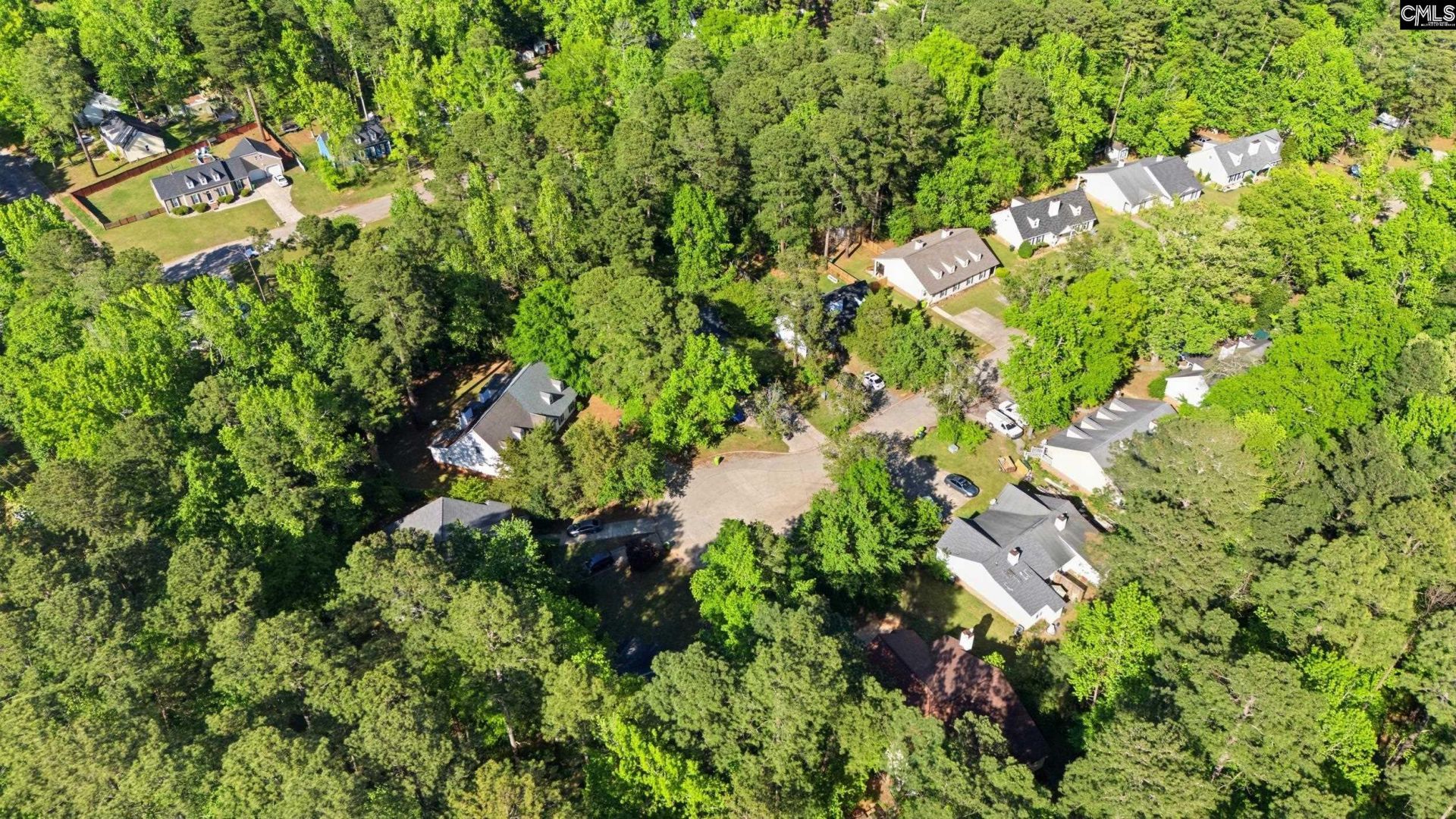 164 Thames Valley Court Photo 33