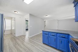 164 Thames Valley Court photo 4