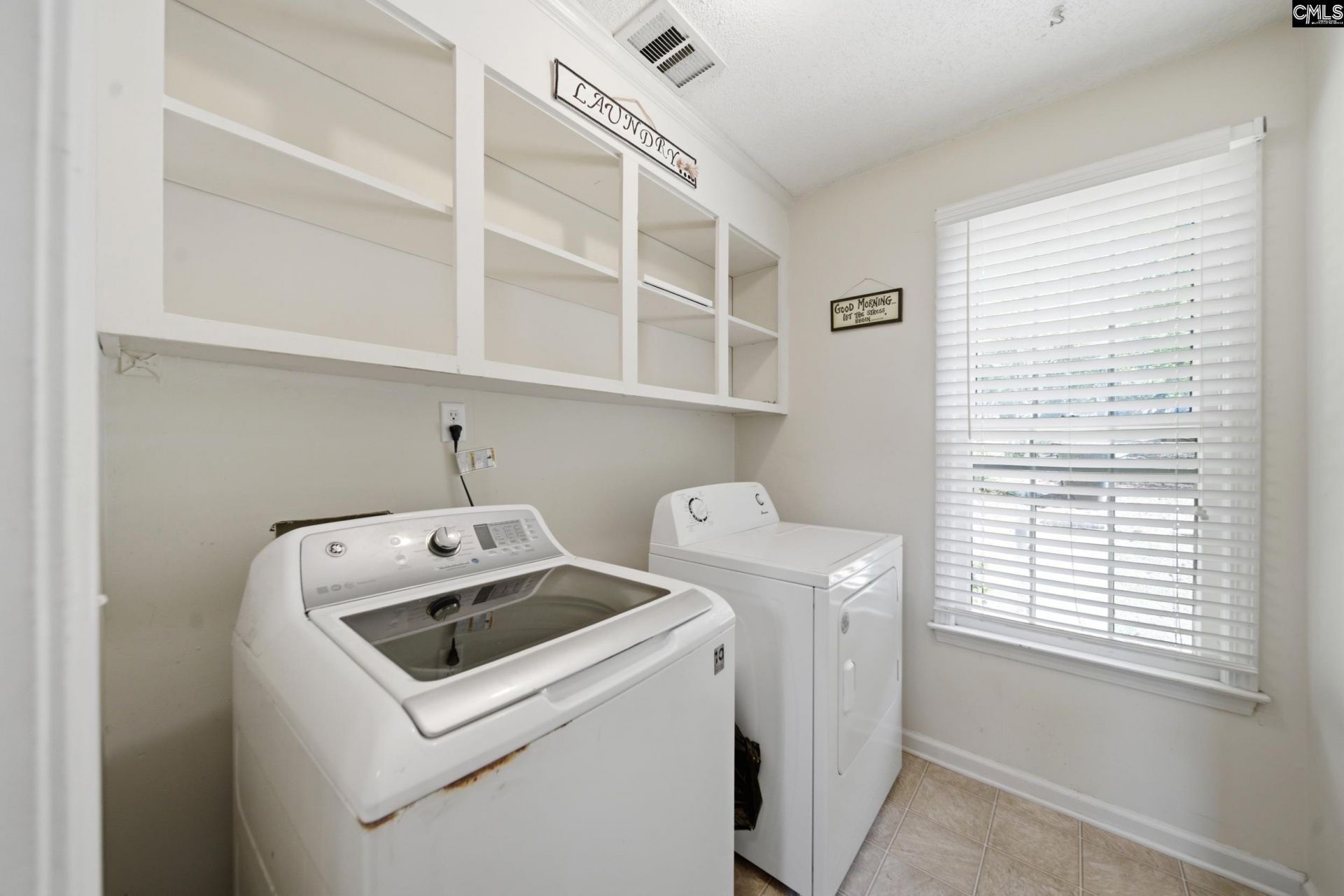 164 Thames Valley Court Photo 8