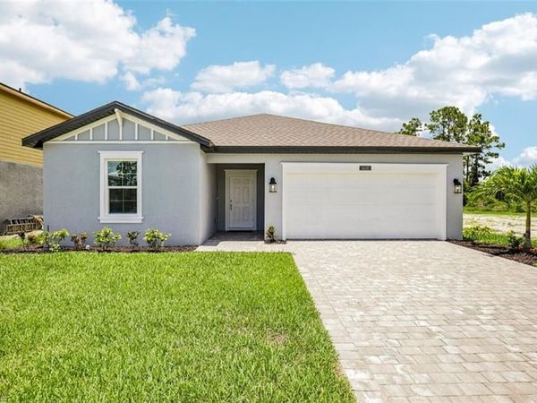 668 Lakeside Oasis AVE, LEHIGH ACRES, FL 33936