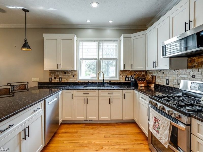 6325 Brecksville Road , Independence, OH 44131 Photo 17