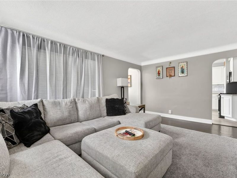 8318 Lanyard Drive, Parma, OH 44129 Photo 6