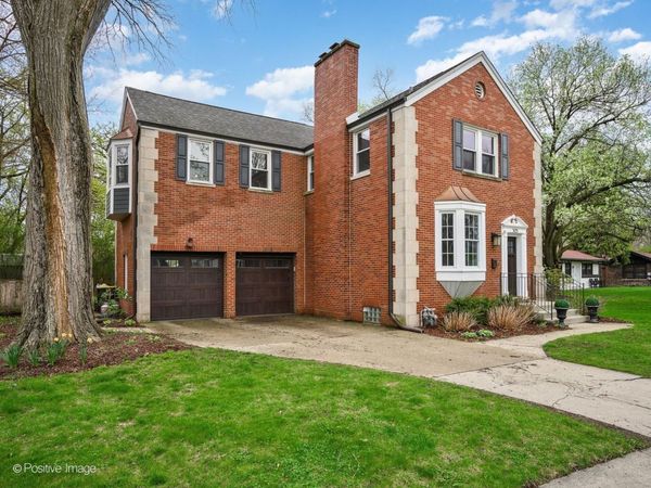 305 Maplewood Road , Riverside, IL 60546