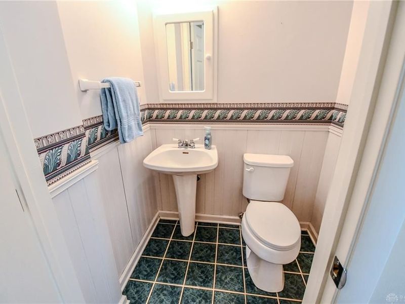 4330 Elmshaven Drive, Fairborn, OH 45424 Photo 5