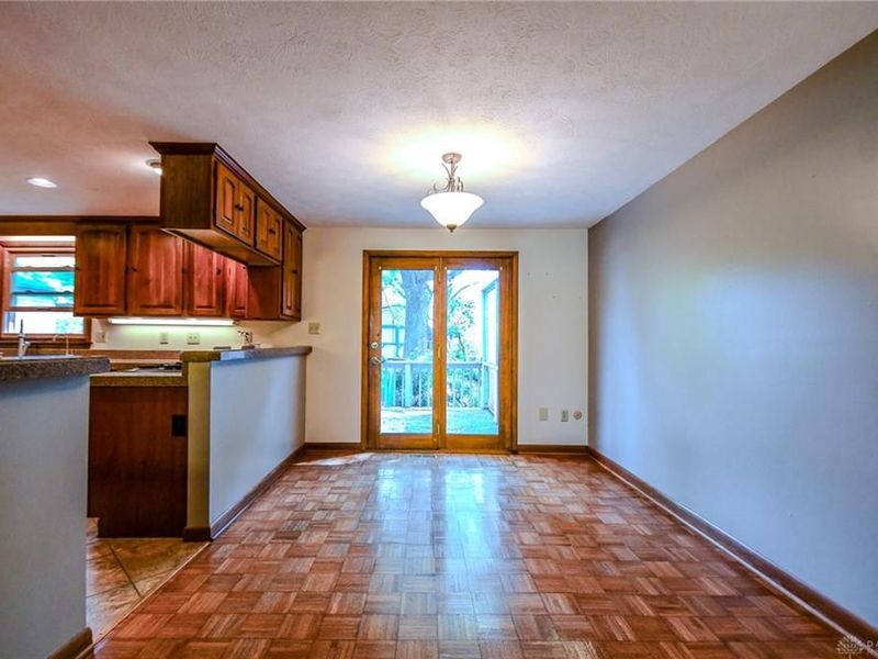 4330 Elmshaven Drive, Fairborn, OH 45424 Photo 9