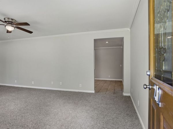 212 Downer Dr , Clarksville, TN 37042