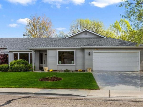6324 S Peppertree Ave, Boise, ID 83716
