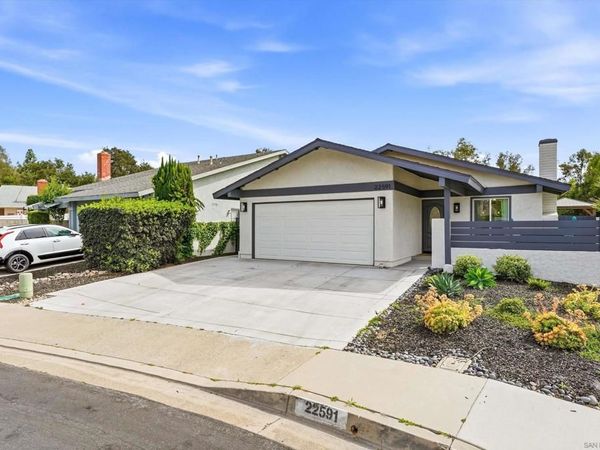 22591 Via Santa Maria, Mission Viejo, CA 92691