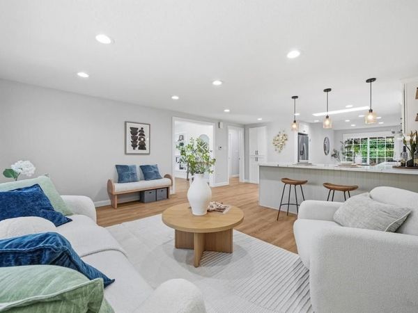 413 Del Medio Avenue, Mountain View, CA 94040